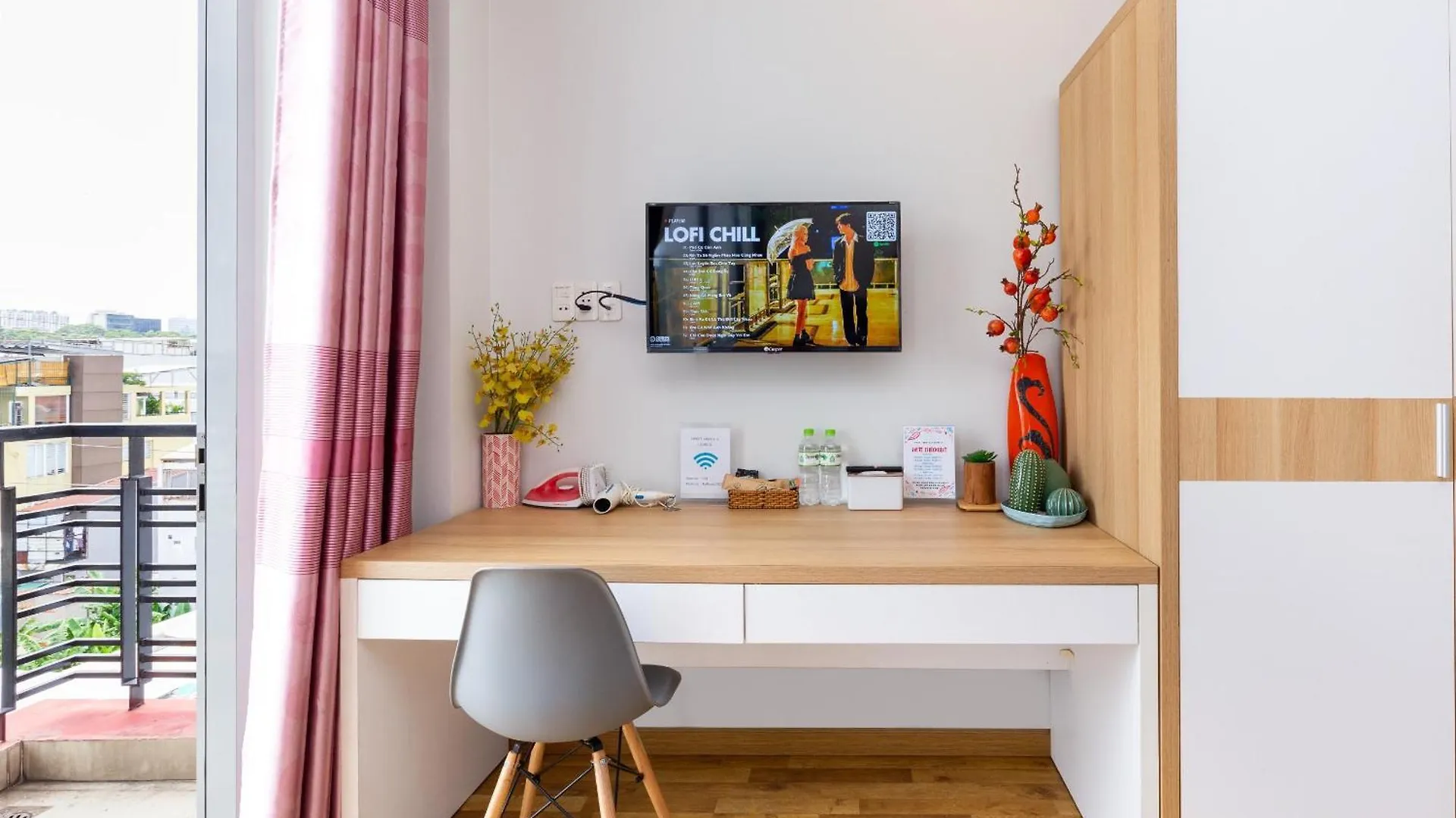 Sweet Rentals Homes With Netflix - 15Mins To Bui Vien Ho Chi Minh City