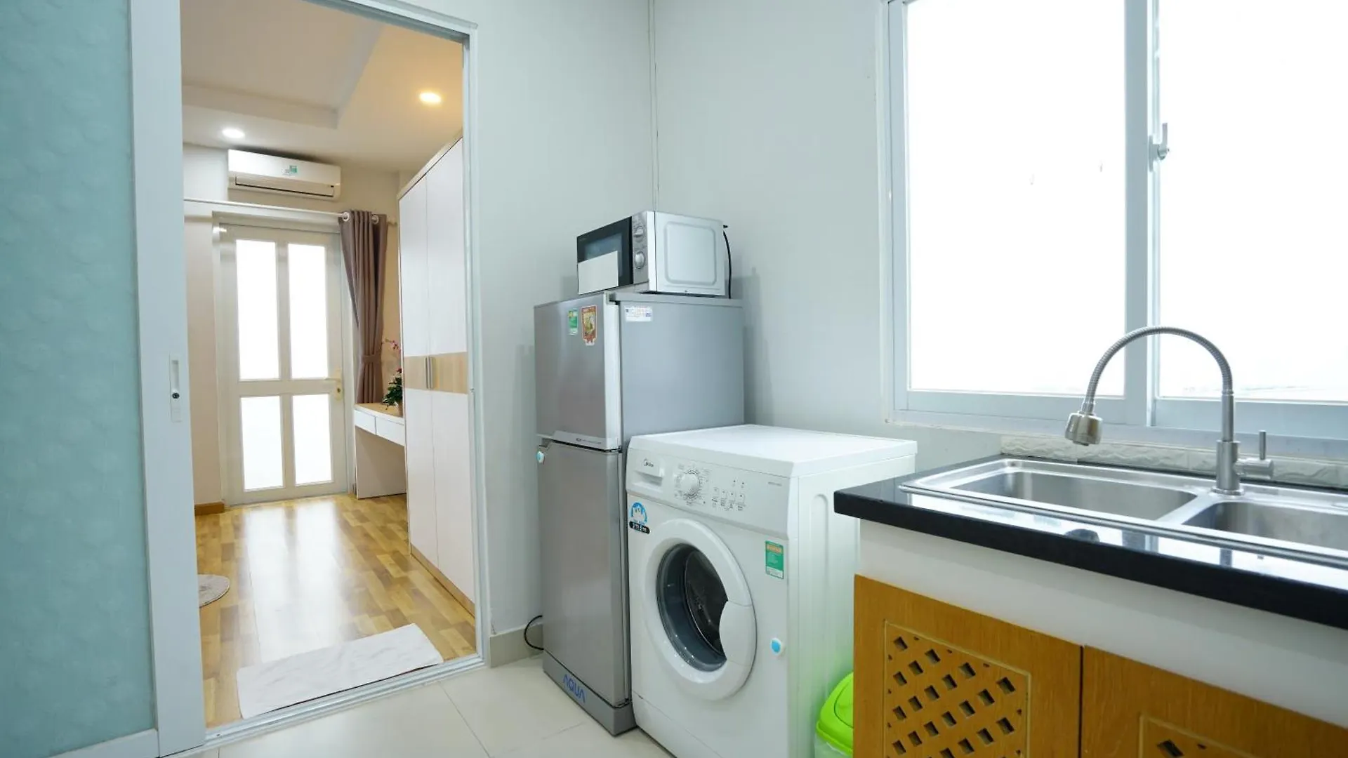 *** Guest house Sweet Rentals Homes With Netflix - 15Mins To Bui Vien Ho Chi Minh City Vietnam